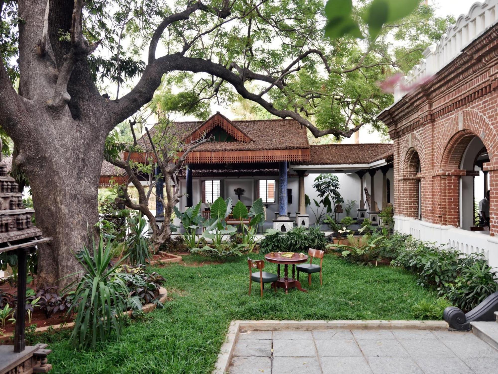 Svatma - A Luxury Heritage Resort Тханджавур Екстер'єр фото